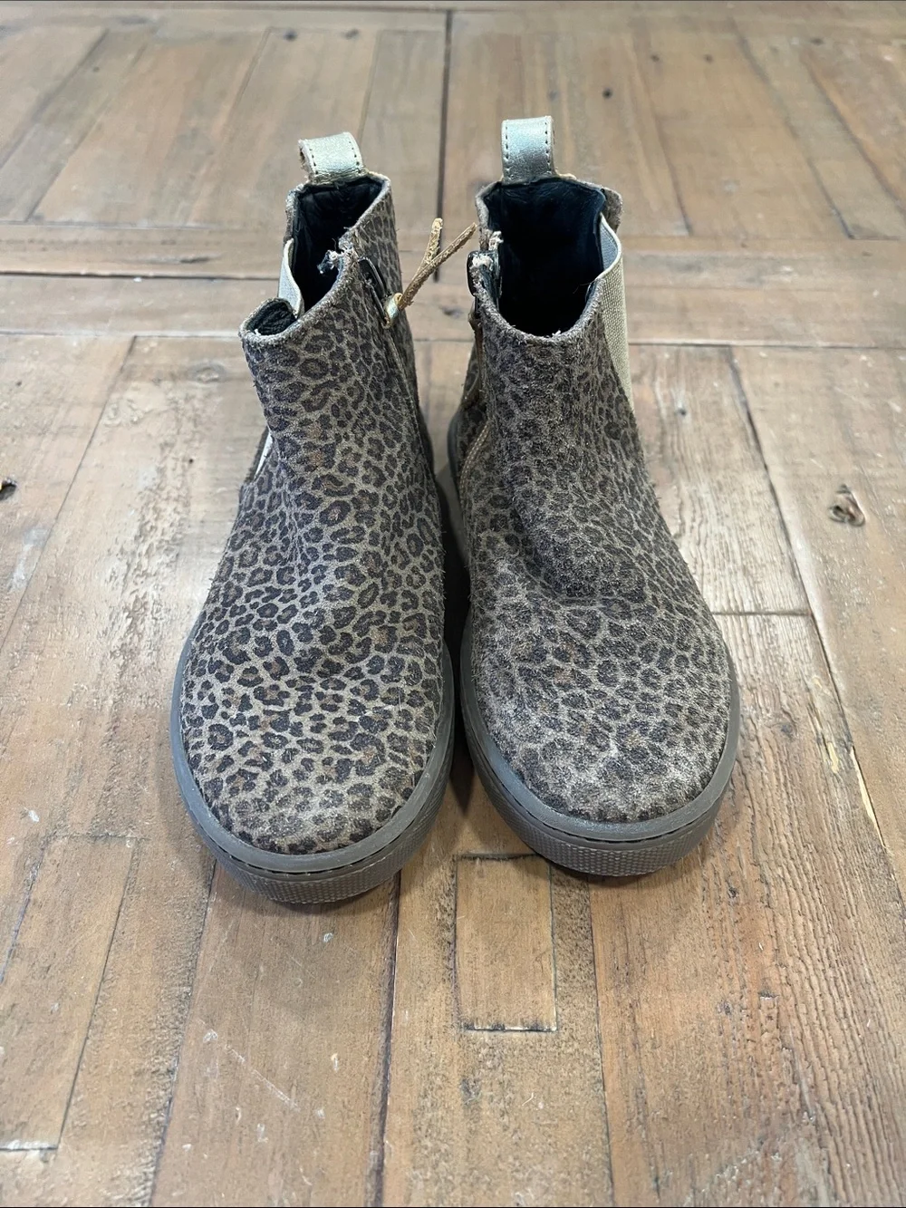 Freshly picked Leopard Print Chelsea Ankle Boots girls 11